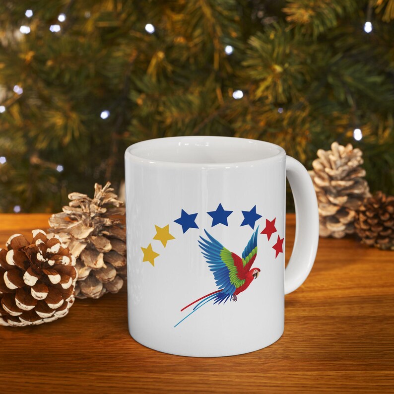 Caneca o Taza Diseño de Bandera de Venezuela de Siete Estrellas Tricolor y Guacamaya, Lembrança Venezuela, Presente de aniversário, Presente para ela, para ele imagem 8