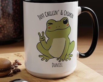 Taza personalizada con nombre "Sapo divertido relajándose y croando", taza de té novedosa, regalo lindo para amantes de los animales, regalo para amantes del café, decoración de cocina única.