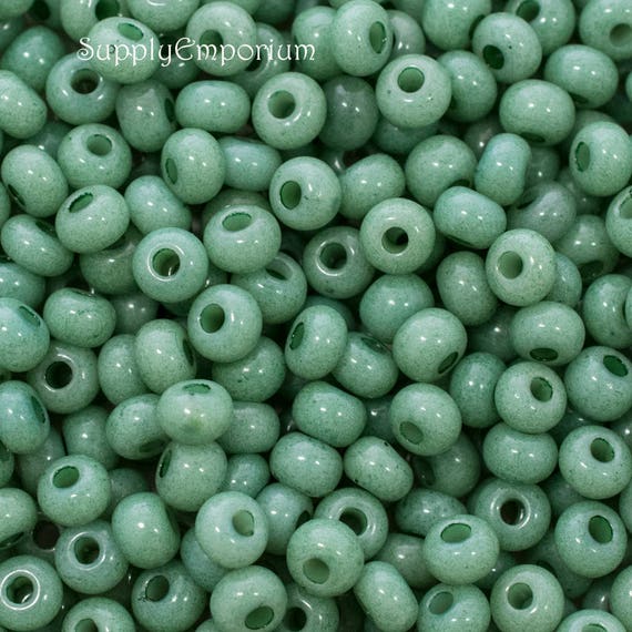 15g Mixed Green Czech 2/0 Seed Beads, Women's