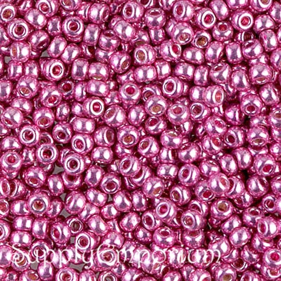 8-4210, Miyuki 22g Duracoat Galvanized Hot Pink 8-4210, Miyuki 22g Duracoat Galvanized Hot Pink
