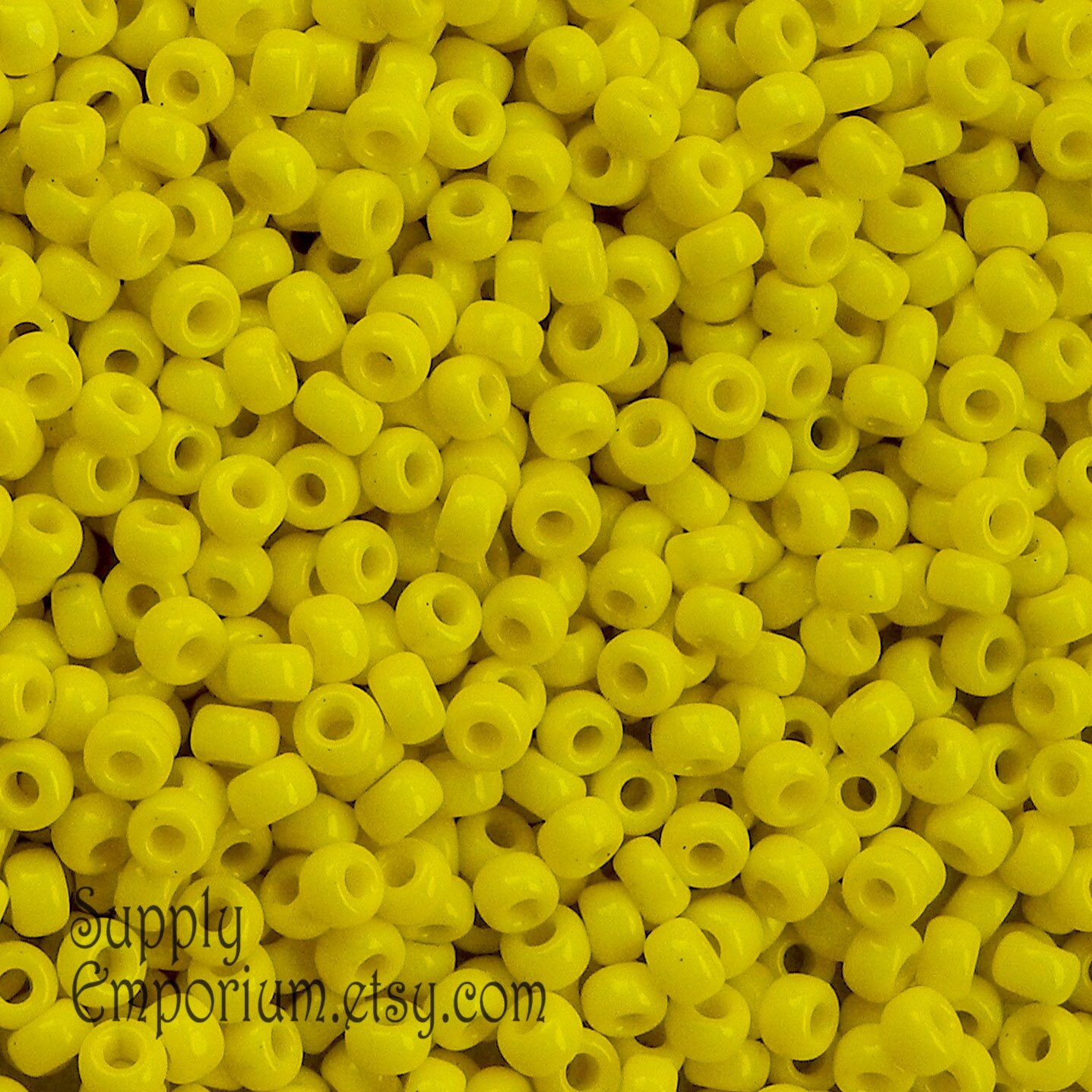 25 GRAMS CZECH SEED BEADS **YELLOW OPAQUE ***ROUND 8/0 
