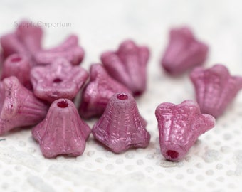 Perle de cloche en verre tchèque, Petites perles de cloche en verre tchèque lilas sourdine gravée 5 x 6 mm, 2921R (15 perles)