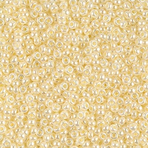 Seed Beads, Glass Beads, 8/0 Miyuki Butter Cream Ceylon - Miyuki 8-527 Round Seed Bead - 15 grams (2208)