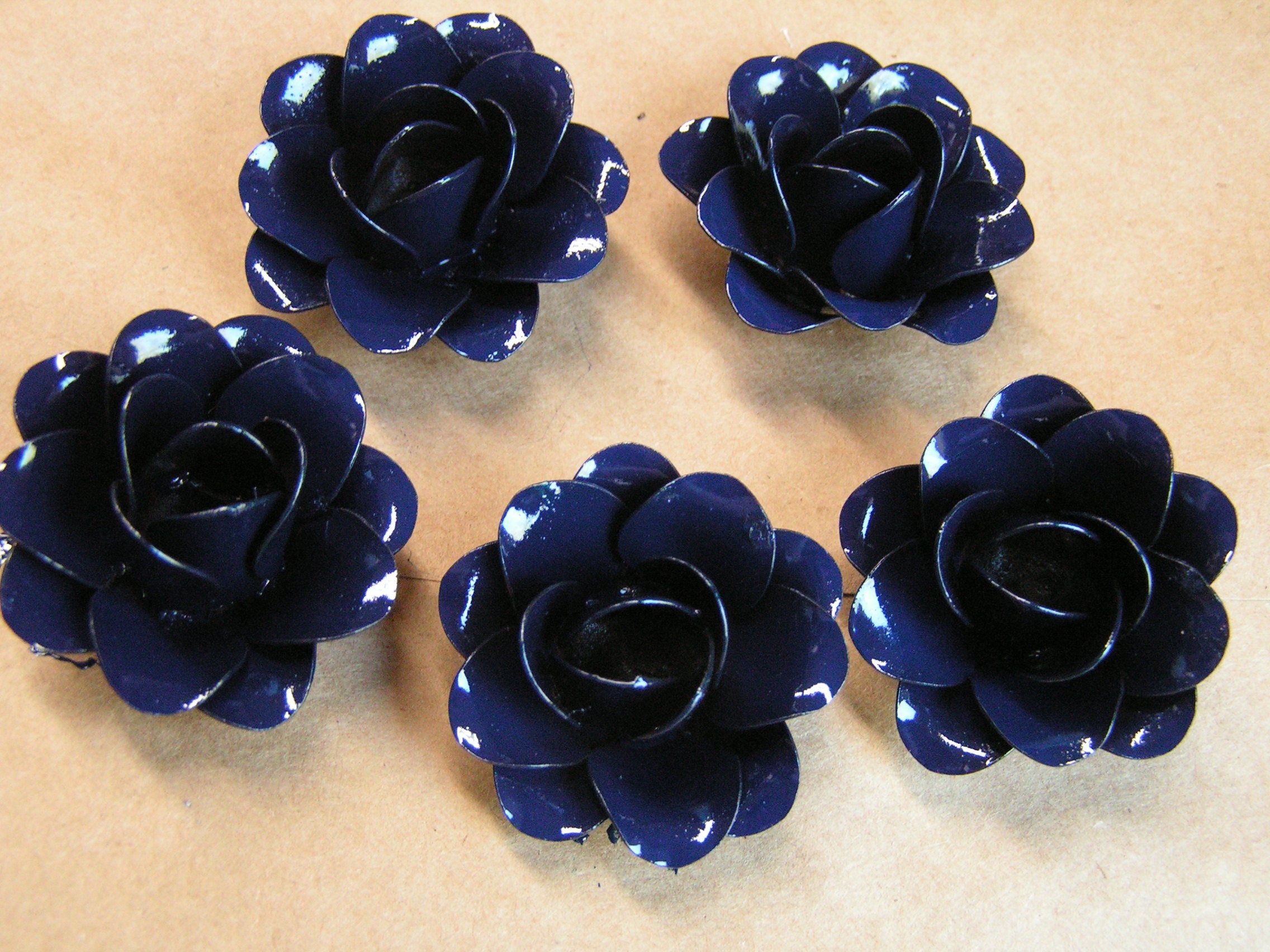 10 Navy Blue metal roses, flowers for crafts, jewelry, embellishment