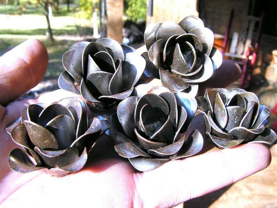 FIVE Medium Roses, Raw Unfinished Metal Flowers for Crafts, Jewelry,  Embellishments and Accents -  Norway