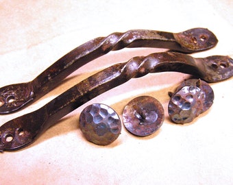 TWO hand forged twisted iron drawer handles, cabinet pulls, 4 clavos, set 21