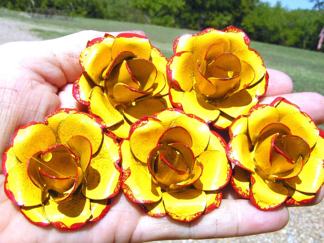 FIVE distressed yellow Roses, metal flowers for crafts, jewelry, Y5