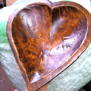 Primitive HAND carved Wooden Heart bowl 2996