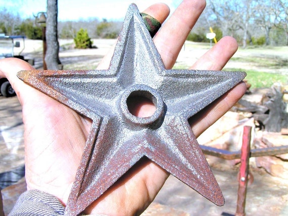 Decoración de herradura con estrella de hierro fundido