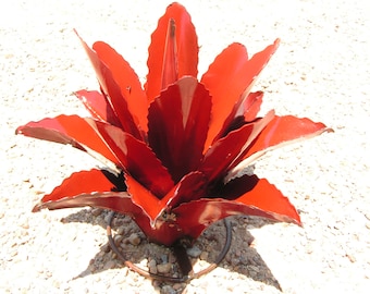 Metal Art garden agave cactus sculpture, Junk Iron, green SEVENTEEN leaves