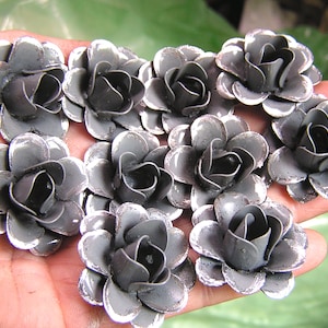 TEN small distressed dark Gray roses, metal flowers, accents, embellishments, crafting, jewelry, art, woodworking, arrangements, grey, 20