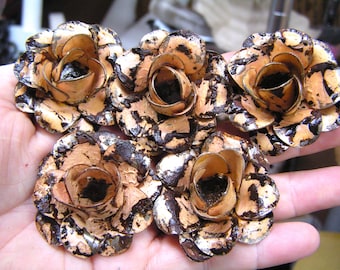 FIVE SUPER distressed RUSTY flesh Pink roses, metal flowers for accents, embellishments, crafting, jewelry, art, arrangements, CR1