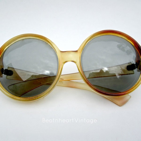 vintage sunglasses Polaroid  Cool-Ray  Social Eyes 1960s round