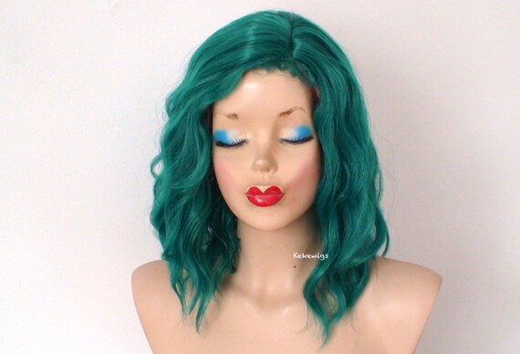 short green wig