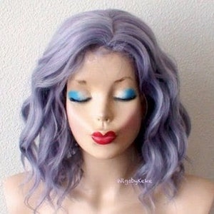 Mother of pearl gray wig.  16" Wavy hair wig. Heat-friendly synthetic hair wig.