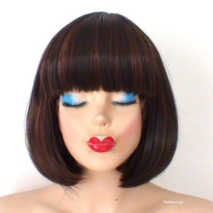 Peruca de cabelo castanho/castanho-avermelhado Bob. Peruca de cabelo curto com franja. Peruca de cabelo sintético resistente ao calor.