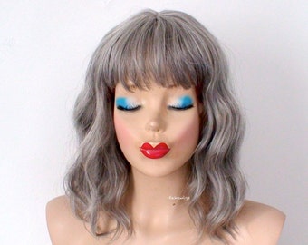 Grey wig. Short curly salt and pepper gray wig. 16" Wavy hair with bangs wig. Heat friendly synthetic hair wig.