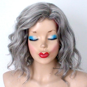 Grey wig. 16" Wavy hair wig. Heat friendly synthetic hair wig.