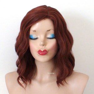 Auburn wig. 16&quot; Wavy hair wig. Heat friendly synthetic hair wig.
