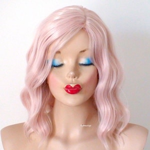 Antique Pink wig. Ash peach pink wig. Short wavy wig. Heat friendly synthetic hair wig.