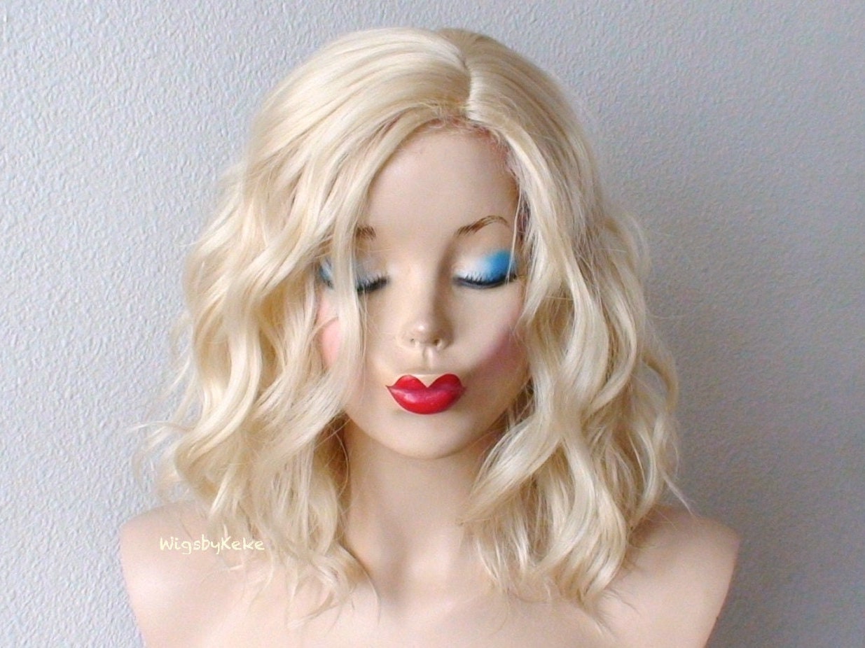 Blond Wig. 16 Wavy Hair Wig. Lace Front Wig. Heat Friendly Synthetic Hair  Wig. - Etsy