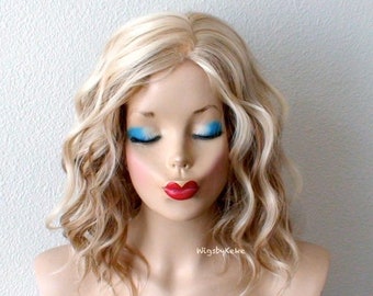 Blonde Ombre wig. 16" Wavy hair wig. Heat friendly synthetic hair wig.
