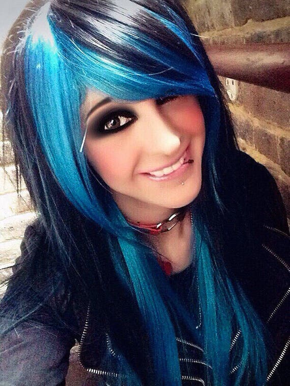 Emo wig. Black Turquoise ombre wig. 28 Straight layered Hair side bangs wig.Cosplay wig
