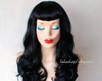 Black Wavy Wig: Pin-Up Style with U-Shape Bangs