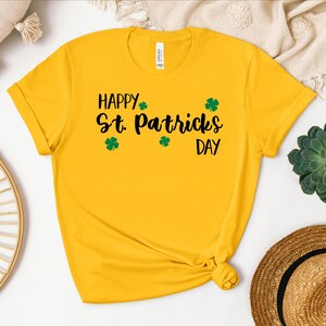Happy St Patrick&#39;s Day Script T-Shirt