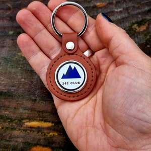 282 Munro Keyfob, Scottish Hiking Gift, Adventure Keyring, Gift for Outdoor Lovers.