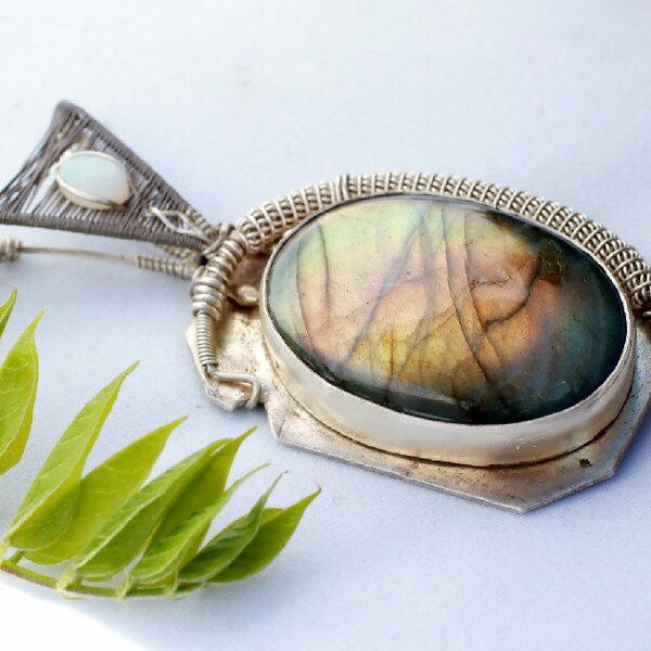 Labradorite Pendant Wire Wrapped Pendant Fine Jewelry Handmade Jewellery 925 Silver Opal Jewelry Necklaces for Women Labradorite Necklace