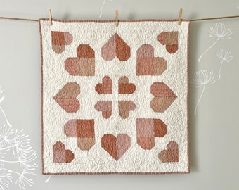 Lovelace in Wovens snuggler size quilt
