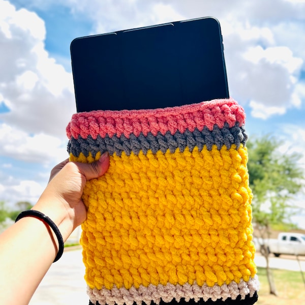 Book cover / sleeve and IPad CROCHET DIGITAL PATTERN - no sew