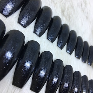 Set von 20 Handbemalten Midnight Black Shimmer Glossy Nails | • WÄHLE DEINE FORM • Press on Nails • Fake Nails • False Nails