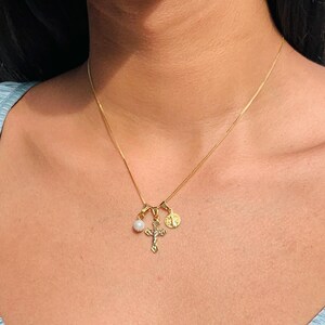 Collana con ciondolo religioso in oro 18 carati, gioielli cristiani personalizzabili, regalo religioso, San Benedetto, collana con croce da donna, gioielli cattolici, Santo
