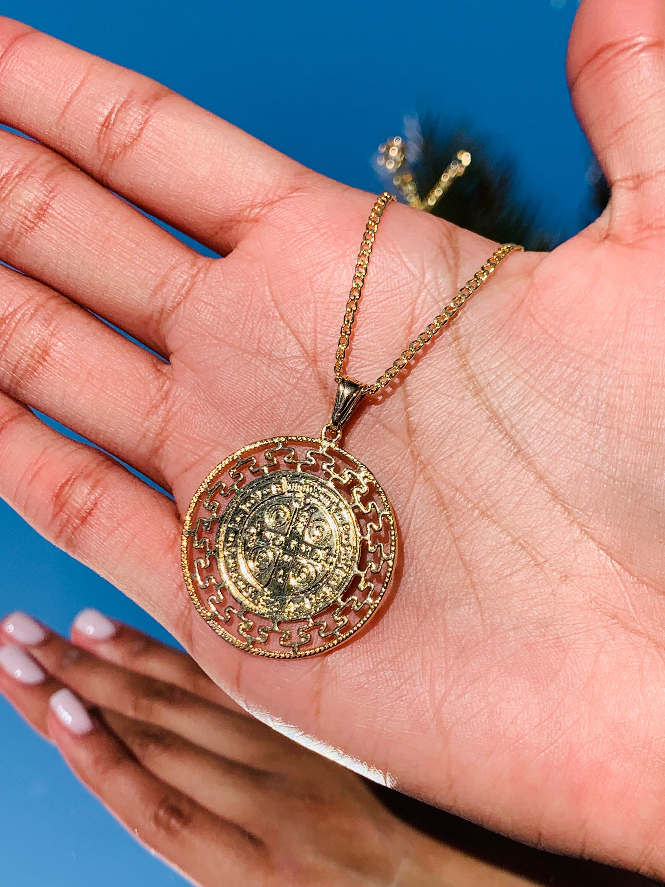 Collana e medaglia di San Benedetto in vendita on line | Myriam