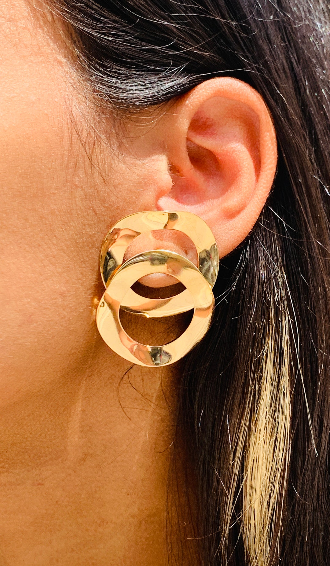 thumbnail image 2 of Dervivea Vintage Large Circle Dangle Earrings Open Circle Stud Earrings Minimalist Big Hoop Earrings Boho Gold Geometric Earrings Jewelry For Women And Girls (Gold 2 of 13