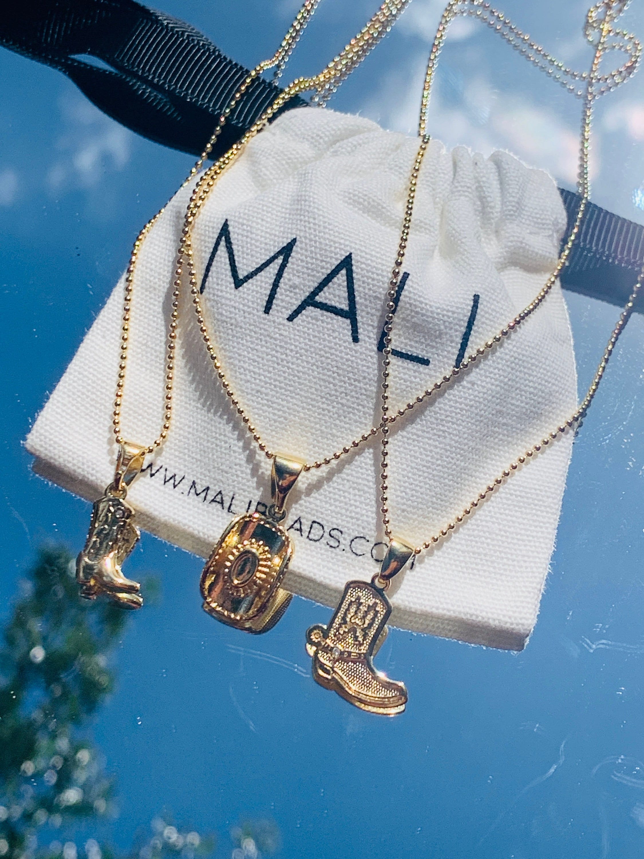 3 PIECE COWGIRL HAT ,NECKLACE & EARRINGS HANDMADE! NWTS ArtGalleryZen Online Store main image 4
