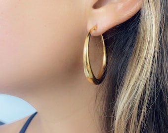 18K Gold Filled Lightweight Large Hoop Earrings,Medium everyday wear hoop,simple Gold Hoop Earrings,Dainty hoops,Girlfriend Gift,Gift wife