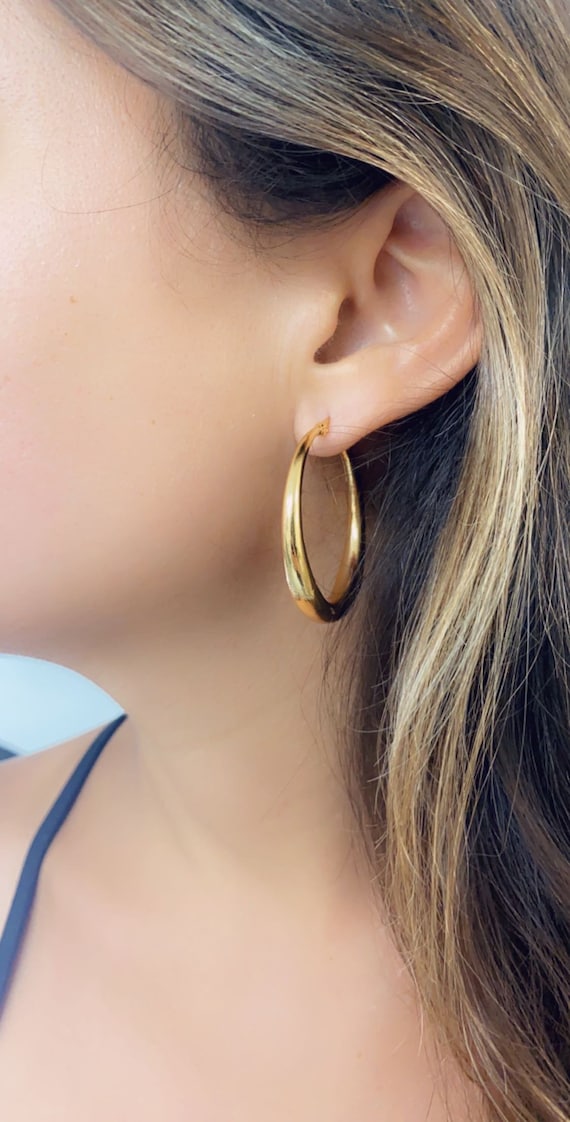 Orecchini A Cerchio Grande In Oro Giallo A Finitura Liscia E - Foto 3