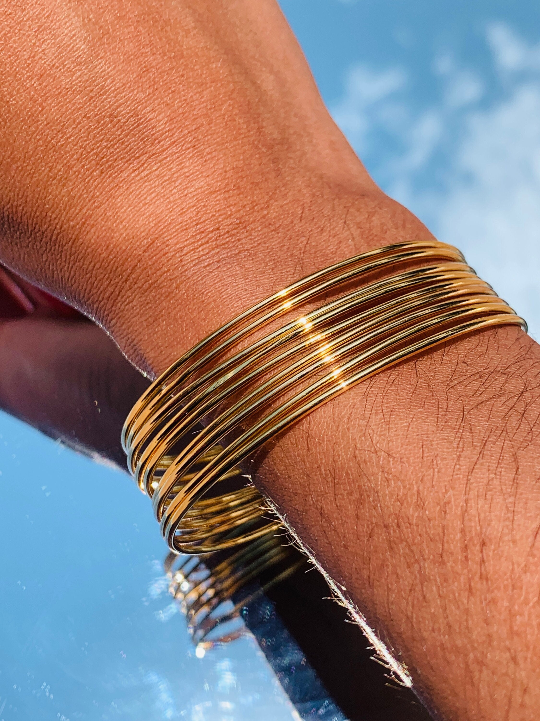 Natural Emerald Bangle In 18K Solid Yellow Gold Traditional Engraving On Gold - Foto 13