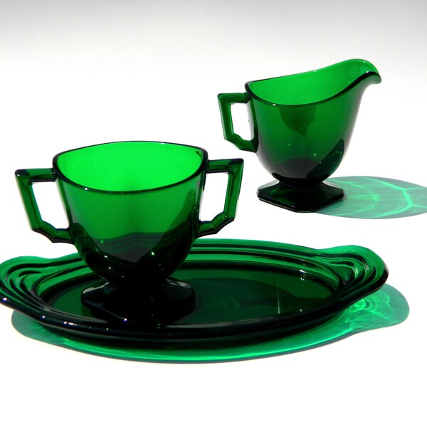 Emerald glass cream and sugar set with small tray simplified Federal style Mayfair pattern (?) green glass table decor serving c 1940