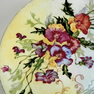 Antique hand painted plate pansy and scroll art nouveau Edwardian viola floral serving cake flowers and leaves ombre glaze dated Dec 1903 zdjęcie 2