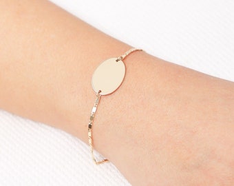Gold Disc Bracelet, Personalized Oval Layered Bracelet, Nameplate gold filled or Silver Bracelet, Everyday Jewelry, Bridesmaid Gift.