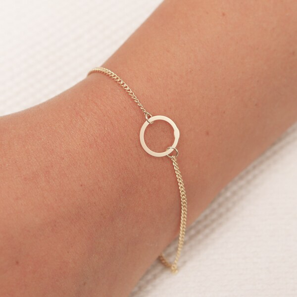 Dainty Circle Bracelet, Gold Karma Bracelet, Everyday Bracelet, Gold Filled Bracelet, Sterling Silver Bracelet, Simple Layering Bracelet .