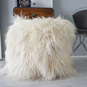 Mongolian faux fur floor cushion 2025