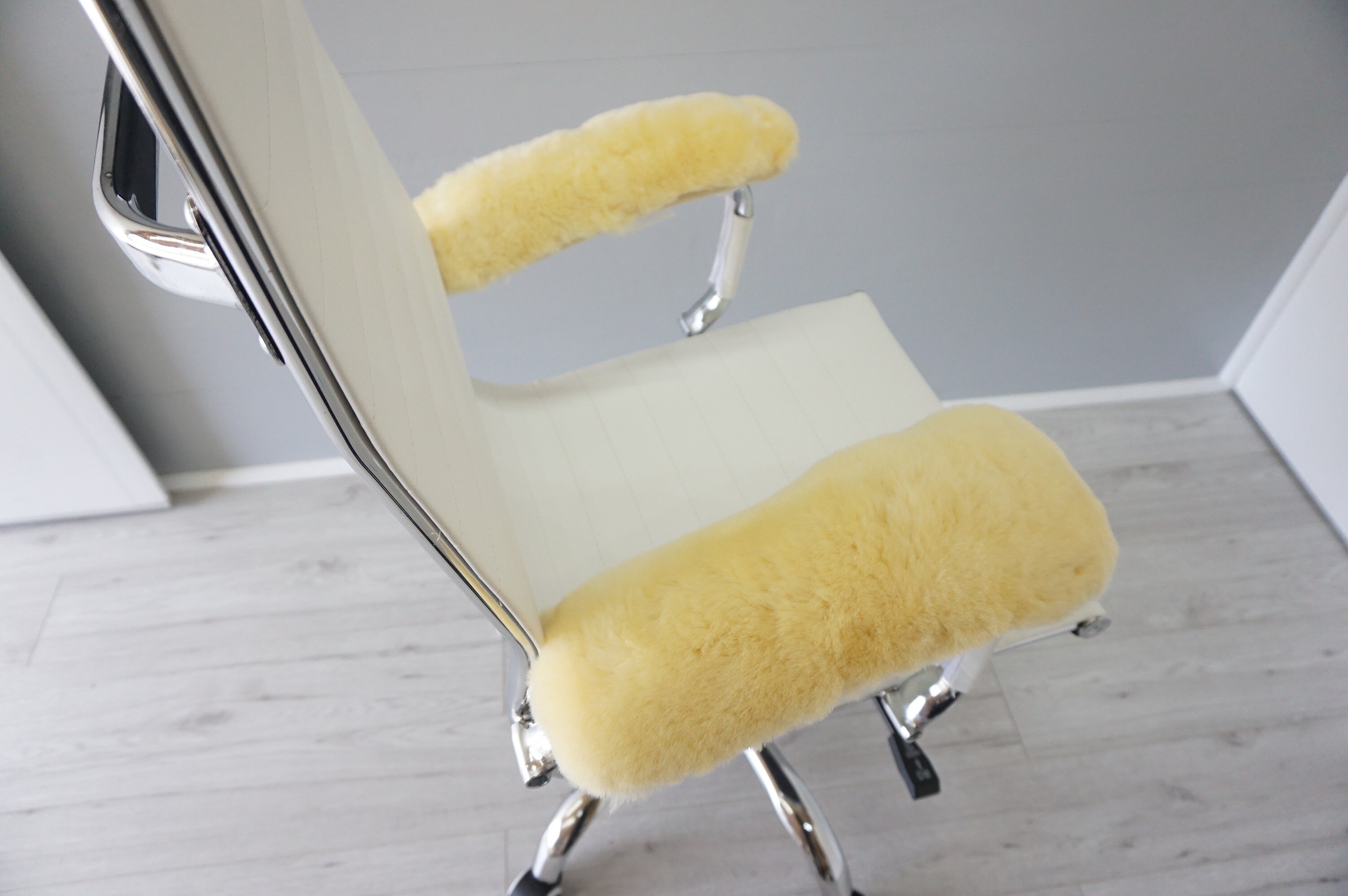 Wool Arm Rests Medical Sheepskin Arm Rests: Cushioned Wool Pads for Wheelchairs ...