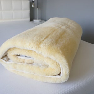 Genuine Medical Sheepskin Mattress Pad | Sheepskin Bed Mat | Sheepskin Underlay | Arthritis Pain Relief | High Quality | Super Soft Wool image 5