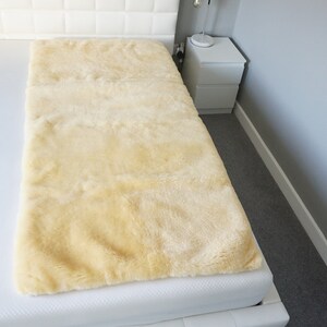 Genuine Medical Sheepskin Mattress Pad | Sheepskin Bed Mat | Sheepskin Underlay | Arthritis Pain Relief | High Quality | Super Soft Wool image 2
