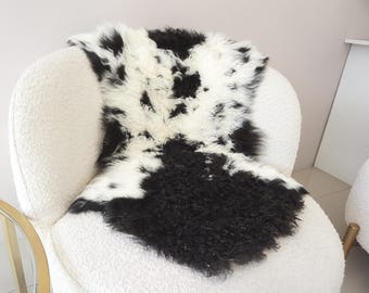 Tappeto in pelle di pecora mongola: coperta in vera lana riccia - 99 x 50 cm